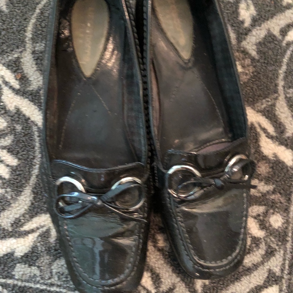 Liz Claiborne grey patent loafers !